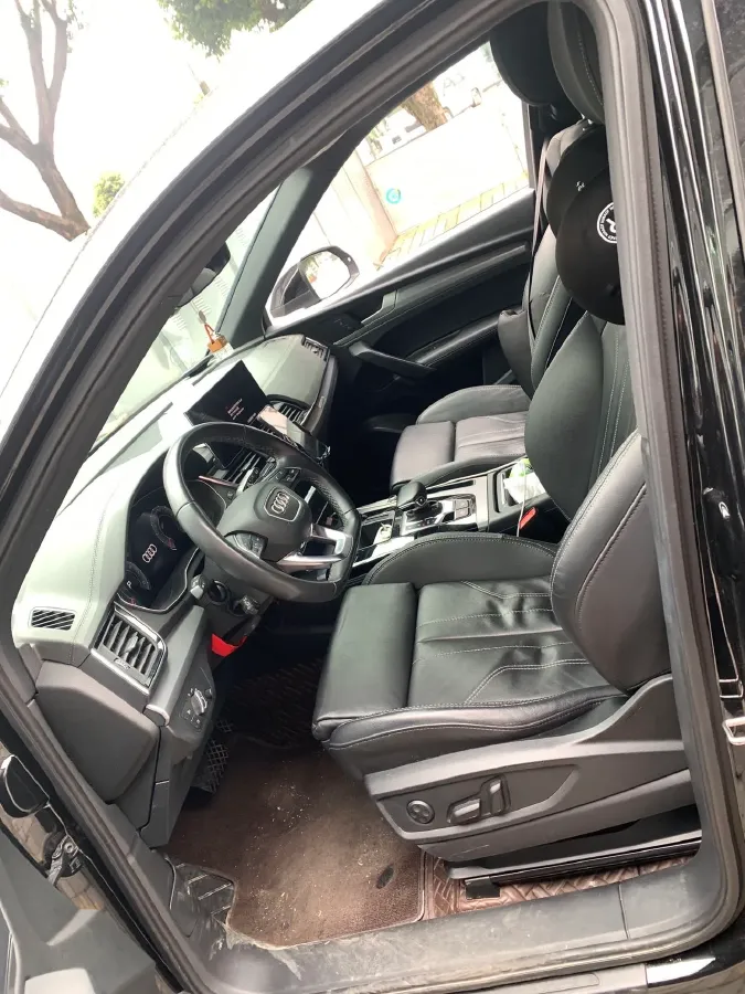 2022 Audi Q5L Sportback 2.0T 190HP L4 7DCT,autocango,china used car exporter,china ev exporter,chinese used car exporter,chinese used ev exporter