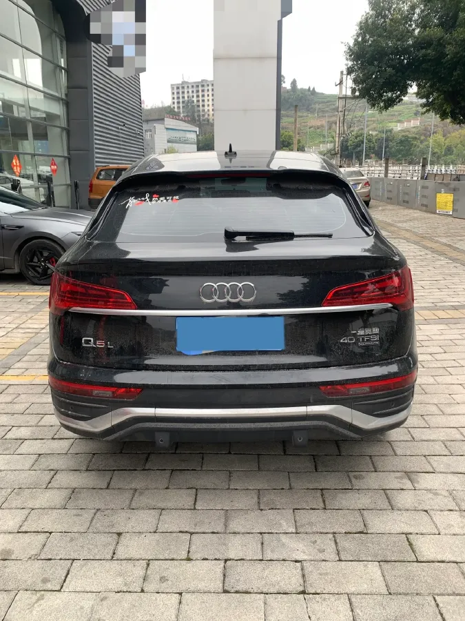 2022 Audi Q5L Sportback 2.0T 190HP L4 7DCT,autocango,china used car exporter,china ev exporter,chinese used car exporter,chinese used ev exporter