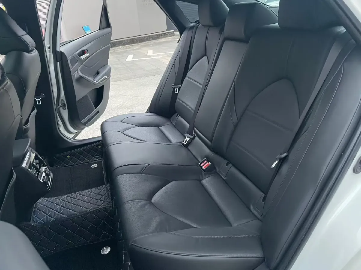 2019 Toyota Avalon 2.0L 178HP L4 CVT,autocango,china used car exporter,china ev exporter,chinese used car exporter,chinese used ev exporter