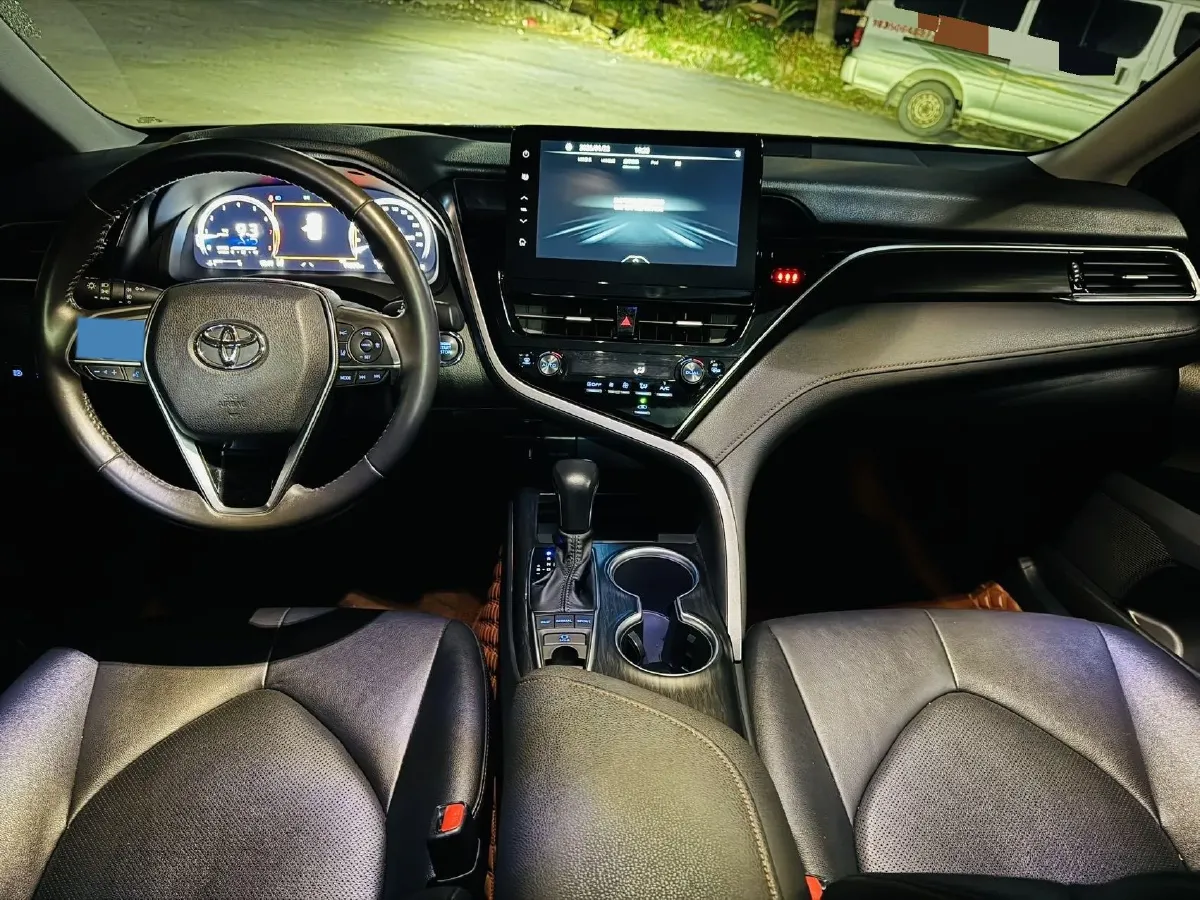 2021 Toyota Camry 2.5L 209HP L4 8AT,autocango,china used car exporter,china ev exporter,chinese used car exporter,chinese used ev exporter