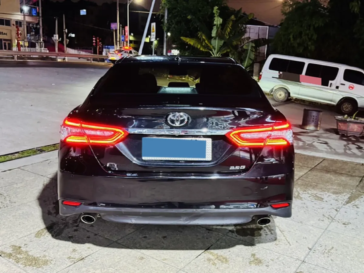 2021 Toyota Camry 2.5L 209HP L4 8AT,autocango,china used car exporter,china ev exporter,chinese used car exporter,chinese used ev exporter