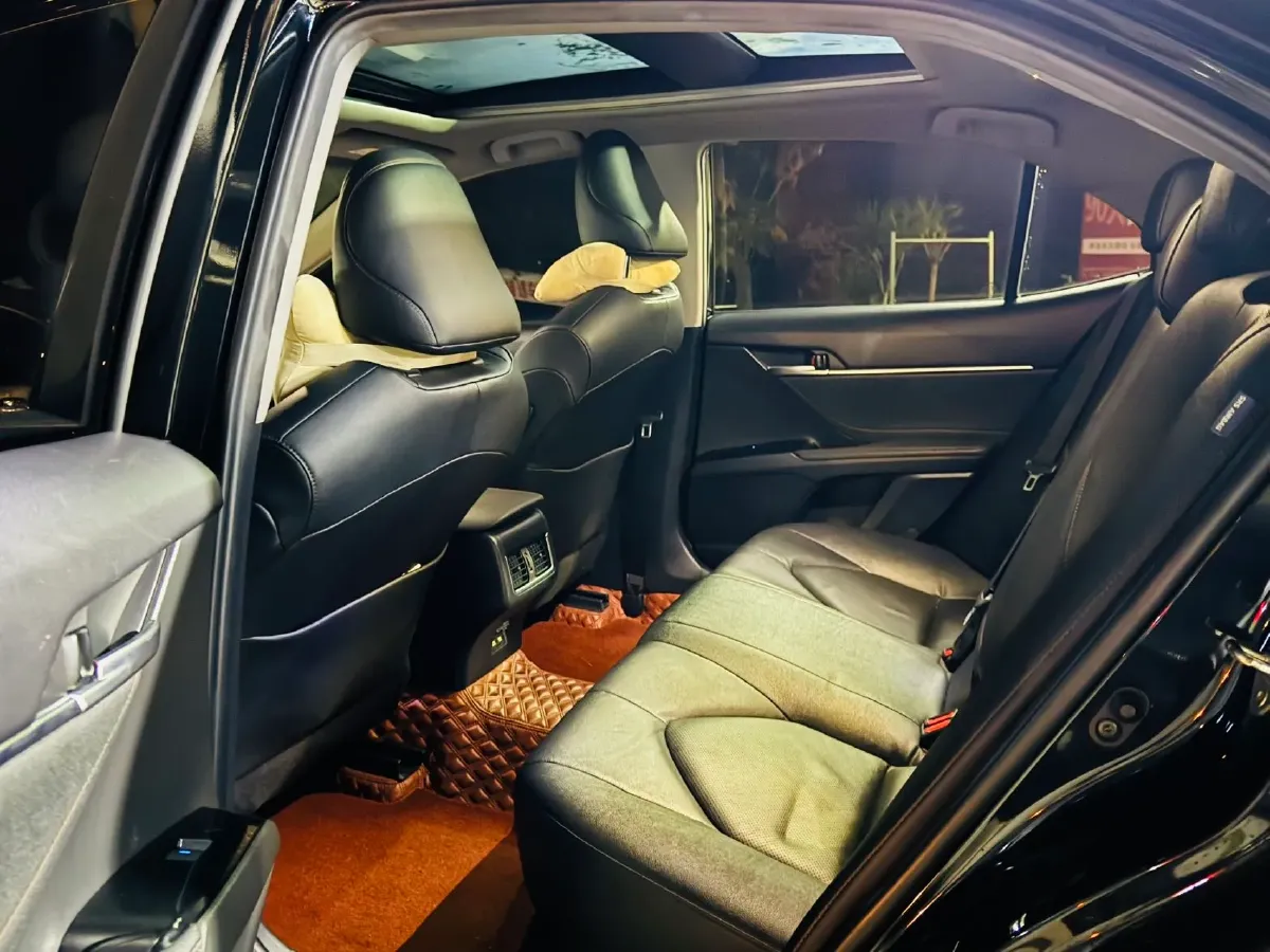 2021 Toyota Camry 2.5L 209HP L4 8AT,autocango,china used car exporter,china ev exporter,chinese used car exporter,chinese used ev exporter