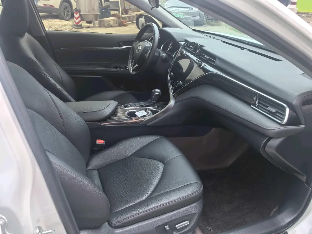 2019 Toyota Camry 2.0L 178HP L4 CVT,autocango,china used car exporter,china ev exporter,chinese used car exporter,chinese used ev exporter