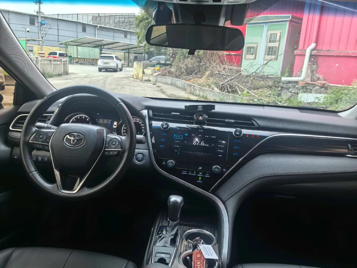 2019 Toyota Camry 2.0L 178HP L4 CVT,autocango,china used car exporter,china ev exporter,chinese used car exporter,chinese used ev exporter