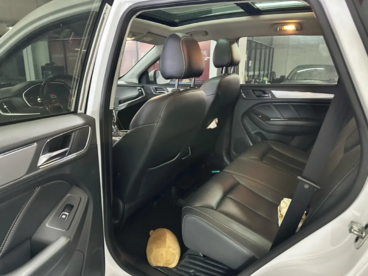 2018 Roewe RX5 1.5T 169HP L4 7DCT,autocango,china used car exporter,china ev exporter,chinese used car exporter,chinese used ev exporter