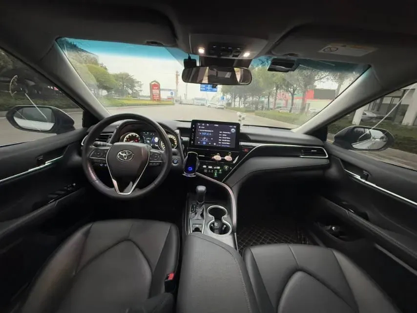 2023 Toyota Camry 2.0L 177HP L4 CVT,autocango,china used car exporter,china ev exporter,chinese used car exporter,chinese used ev exporter