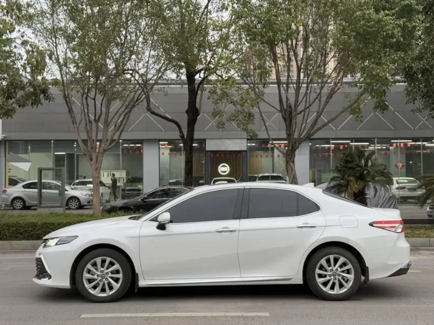 2023 Toyota Camry 2.0L 177HP L4 CVT,autocango,china used car exporter,china ev exporter,chinese used car exporter,chinese used ev exporter