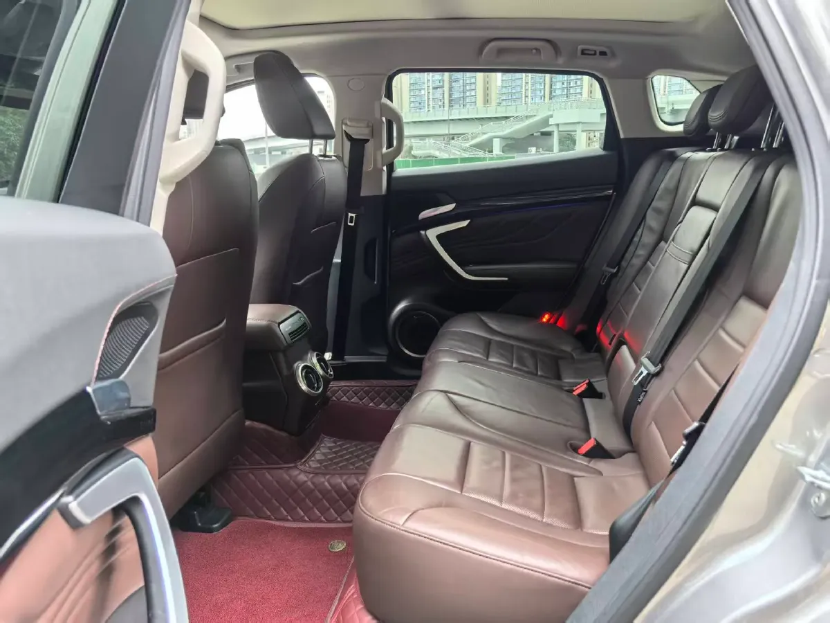 2017 WEY VV7 2.0T 234HP L4 7DCT,autocango,china used car exporter,china ev exporter,chinese used car exporter,chinese used ev exporter