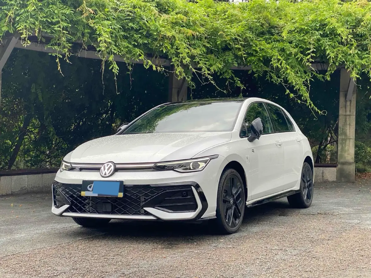 2025 Volkswagen Golf 1.5T 160HP L4 7DCT