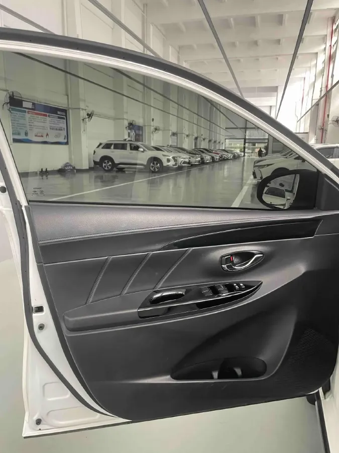 2022 Toyota Yaris L 1.5L 112HP L4 CVT,autocango,china used car exporter,china ev exporter,chinese used car exporter,chinese used ev exporter