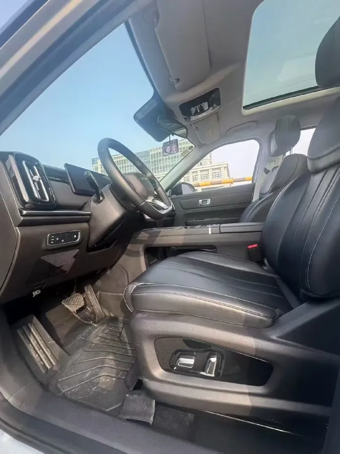 2024 Chery Exploration 06 C-DM 1.5T 156HP L4 DHT PHEV 18.3KWH,autocango,china used car exporter,china ev exporter,chinese used car exporter,chinese used ev exporter