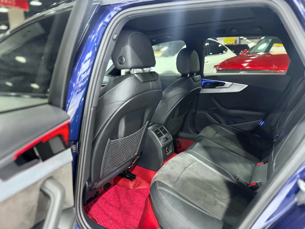 2020 Audi A4 2.0T 190HP L4 7DCT,autocango,china used car exporter,china ev exporter,chinese used car exporter,chinese used ev exporter