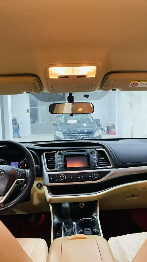 2021 Toyota Highlander 2.0T 220HP L4 6AT,autocango,china used car exporter,china ev exporter,chinese used car exporter,chinese used ev exporter