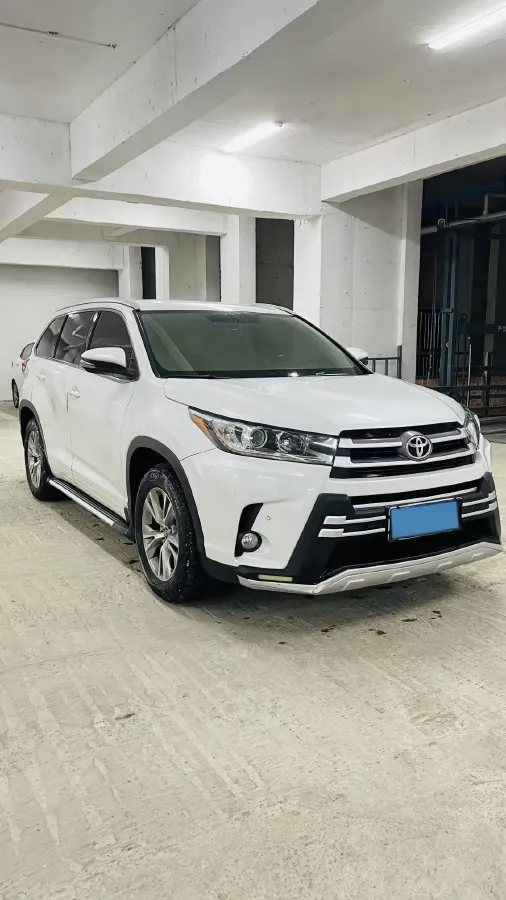 2021 Toyota Highlander 2.0T 220HP L4 6AT,autocango,china used car exporter,china ev exporter,chinese used car exporter,chinese used ev exporter