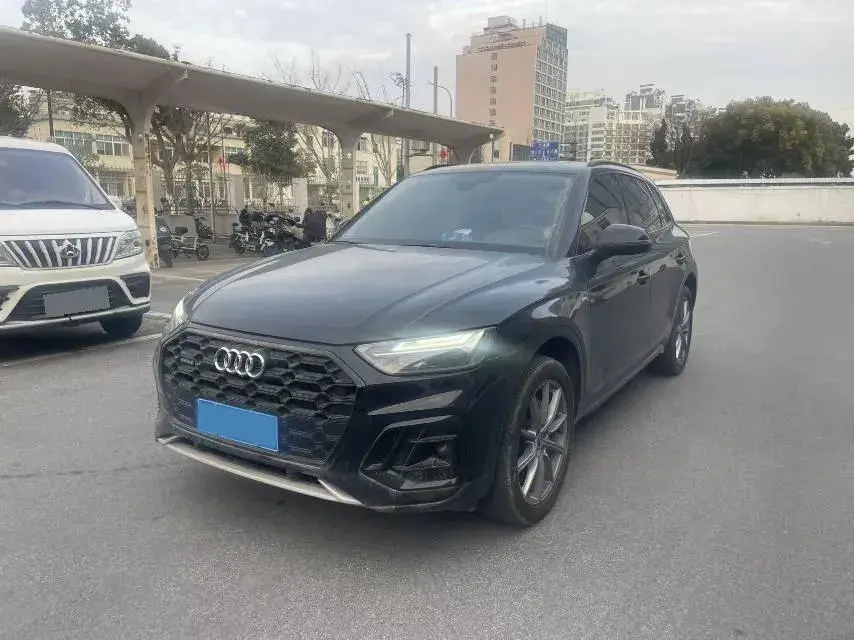 2022 Audi Q5L 2.0T 190HP L4 7DCT
