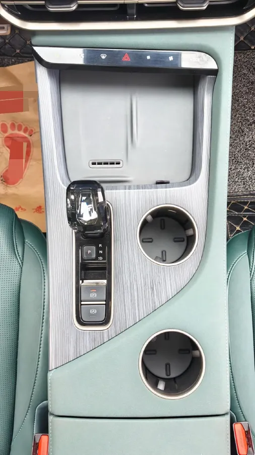 2023 Chery Tiggo 9 2.0T 261HP L4 8AT,autocango,china used car exporter,china ev exporter,chinese used car exporter,chinese used ev exporter