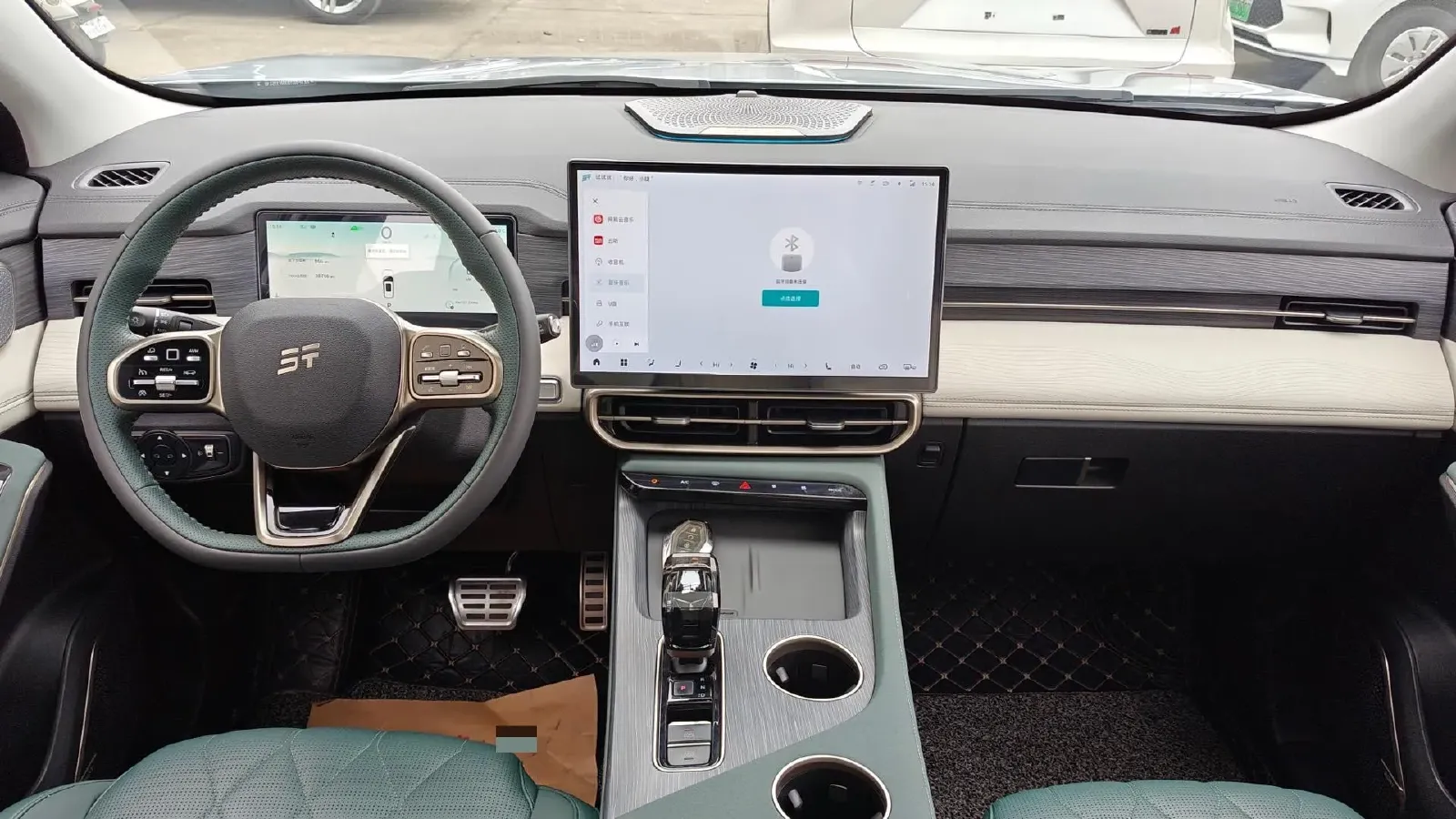 2023 Chery Tiggo 9 2.0T 261HP L4 8AT,autocango,china used car exporter,china ev exporter,chinese used car exporter,chinese used ev exporter