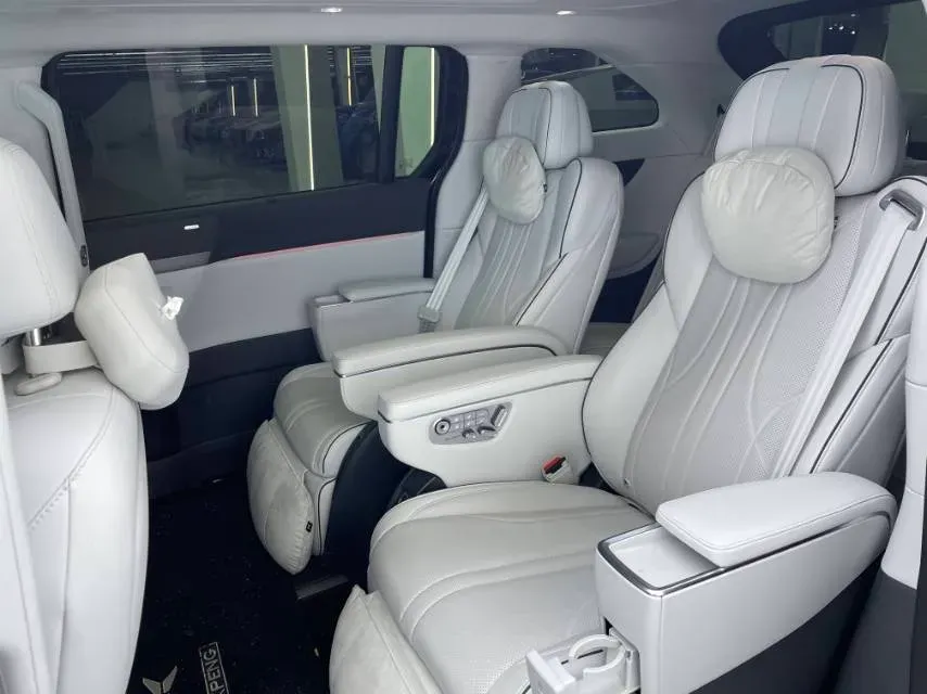 2025 Xpeng X9 BEV,autocango,china used car exporter,china ev exporter,chinese used car exporter,chinese used ev exporter