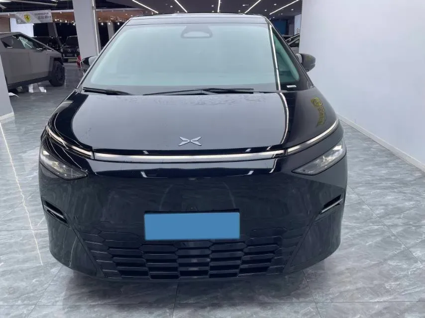 2025 Xpeng X9 BEV,autocango,china used car exporter,china ev exporter,chinese used car exporter,chinese used ev exporter