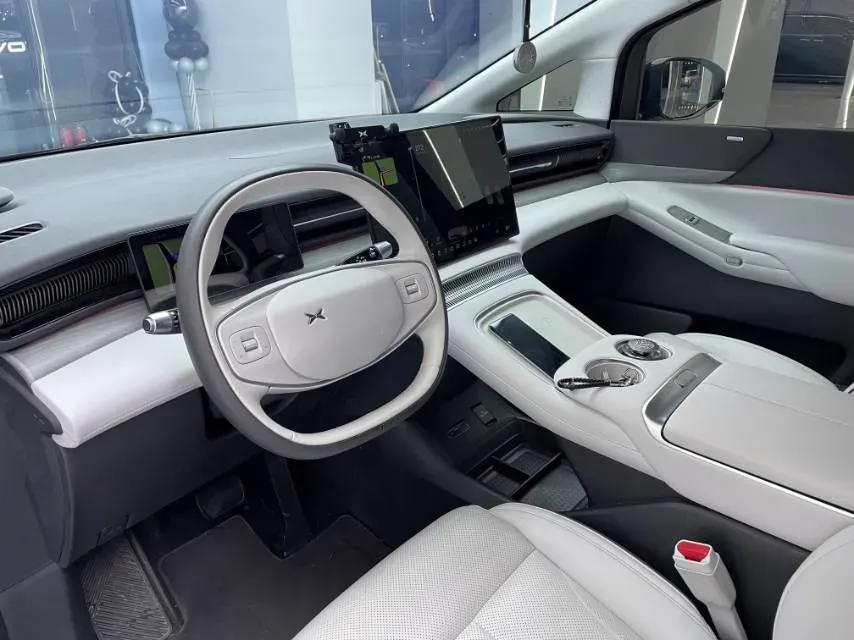 2025 Xpeng X9 BEV,autocango,china used car exporter,china ev exporter,chinese used car exporter,chinese used ev exporter