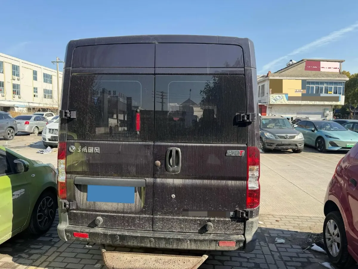 2021 DongFeng DFAC YuFeng 2.0T 136HP L4 6MT,autocango,china used car exporter,china ev exporter,chinese used car exporter,chinese used ev exporter
