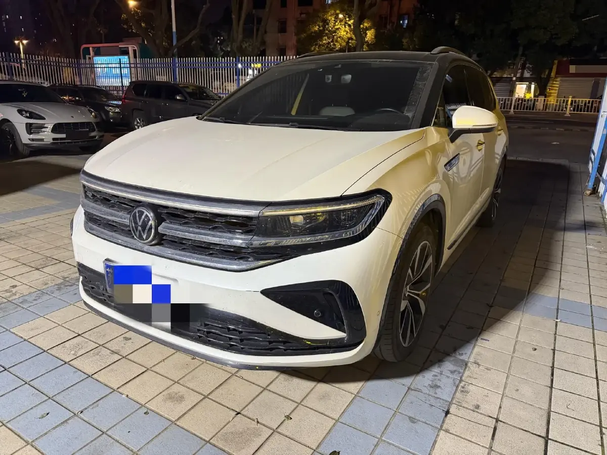 2021 Volkswagen Talagon 2.0T 220HP L4 7DCT