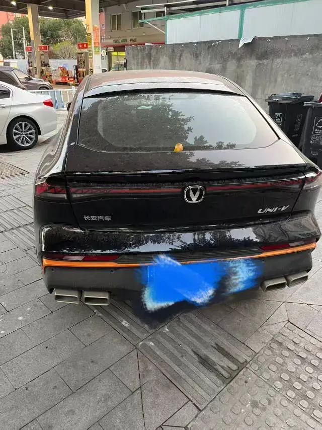 2024 ChangAn UNI-V 1.5T 188HP L4 7DCT,autocango,china used car exporter,china ev exporter,chinese used car exporter,chinese used ev exporter