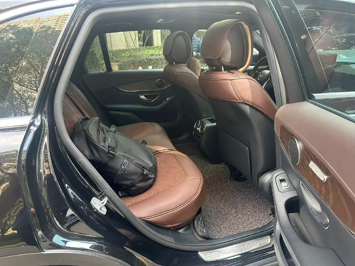 2020 Mercedes-Benz GLC Class 2.0T 197HP L4 9AT,autocango,china used car exporter,china ev exporter,chinese used car exporter,chinese used ev exporter