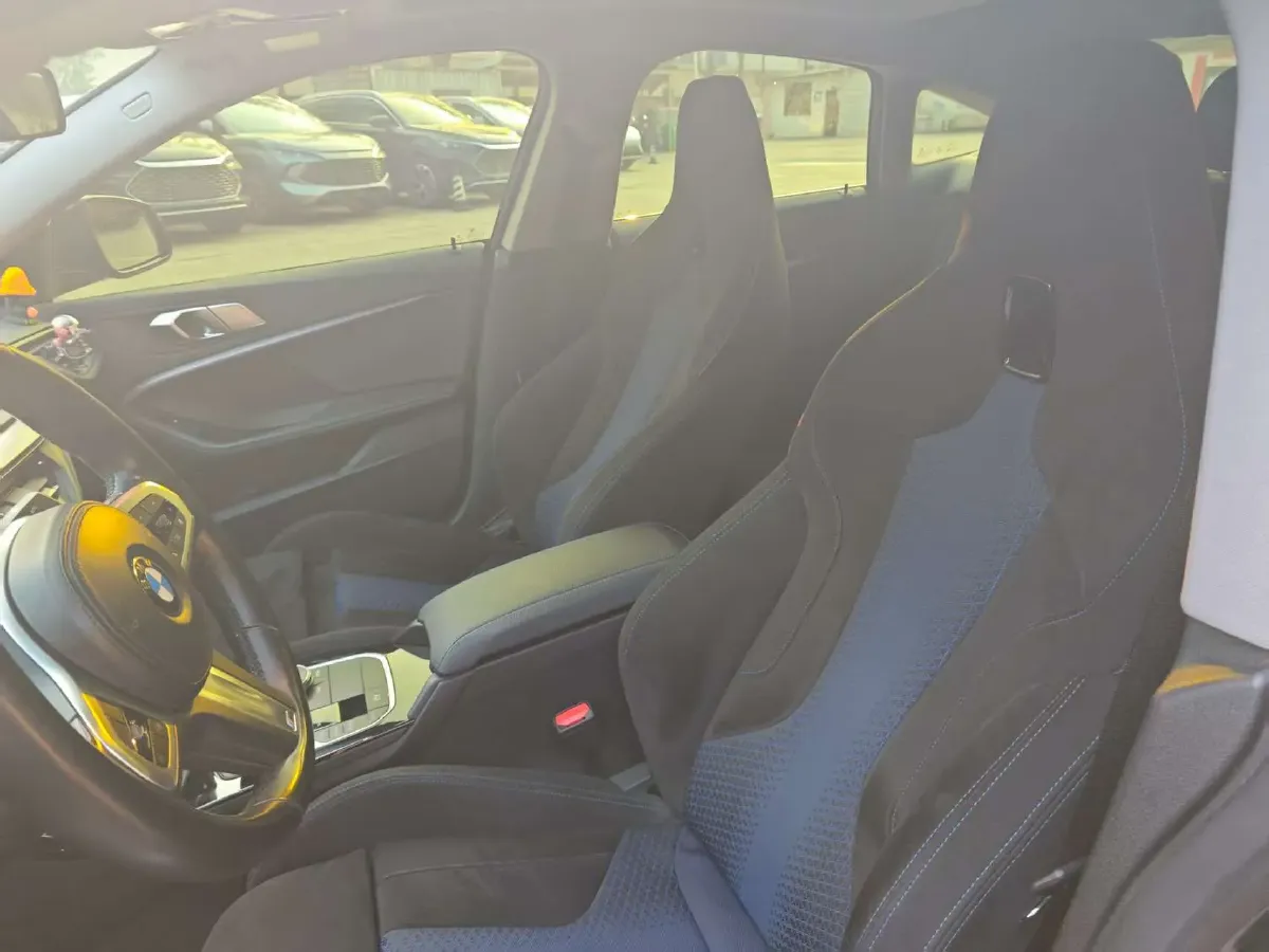 2021 BMW 2 Series 2.0T 192HP L4 7DCT,autocango,china used car exporter,china ev exporter,chinese used car exporter,chinese used ev exporter