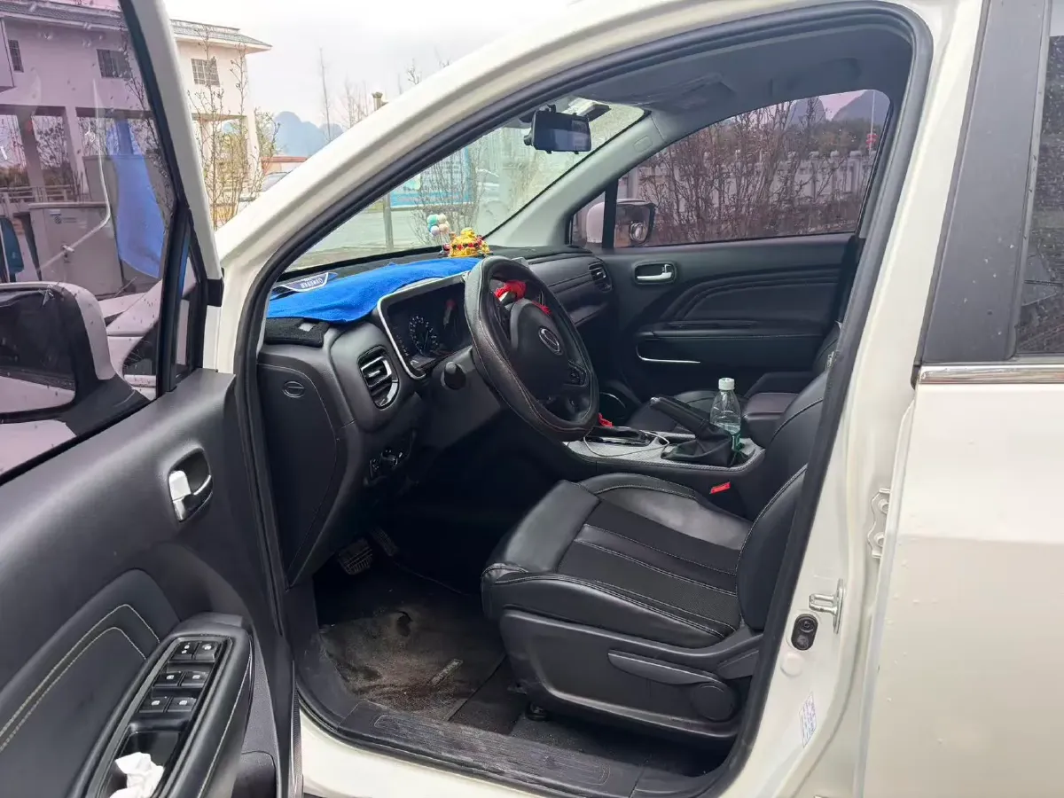 2022 GAC Trumpchi GS3 1.5T 169HP L4 6AT,autocango,china used car exporter,china ev exporter,chinese used car exporter,chinese used ev exporter