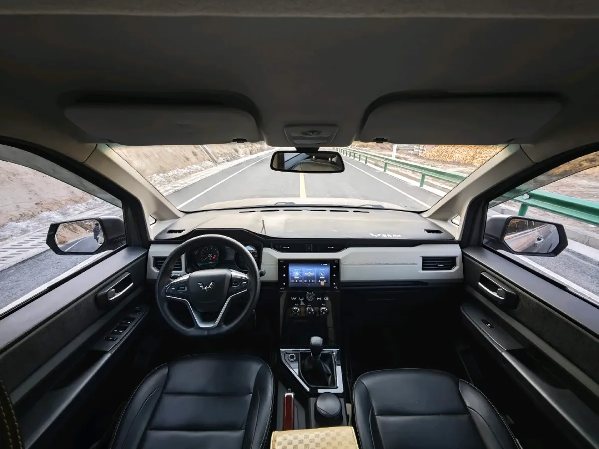 2019 WuLing HongGuang Plus 1.5T 147HP L4 6MT,autocango,china used car exporter,china ev exporter,chinese used car exporter,chinese used ev exporter