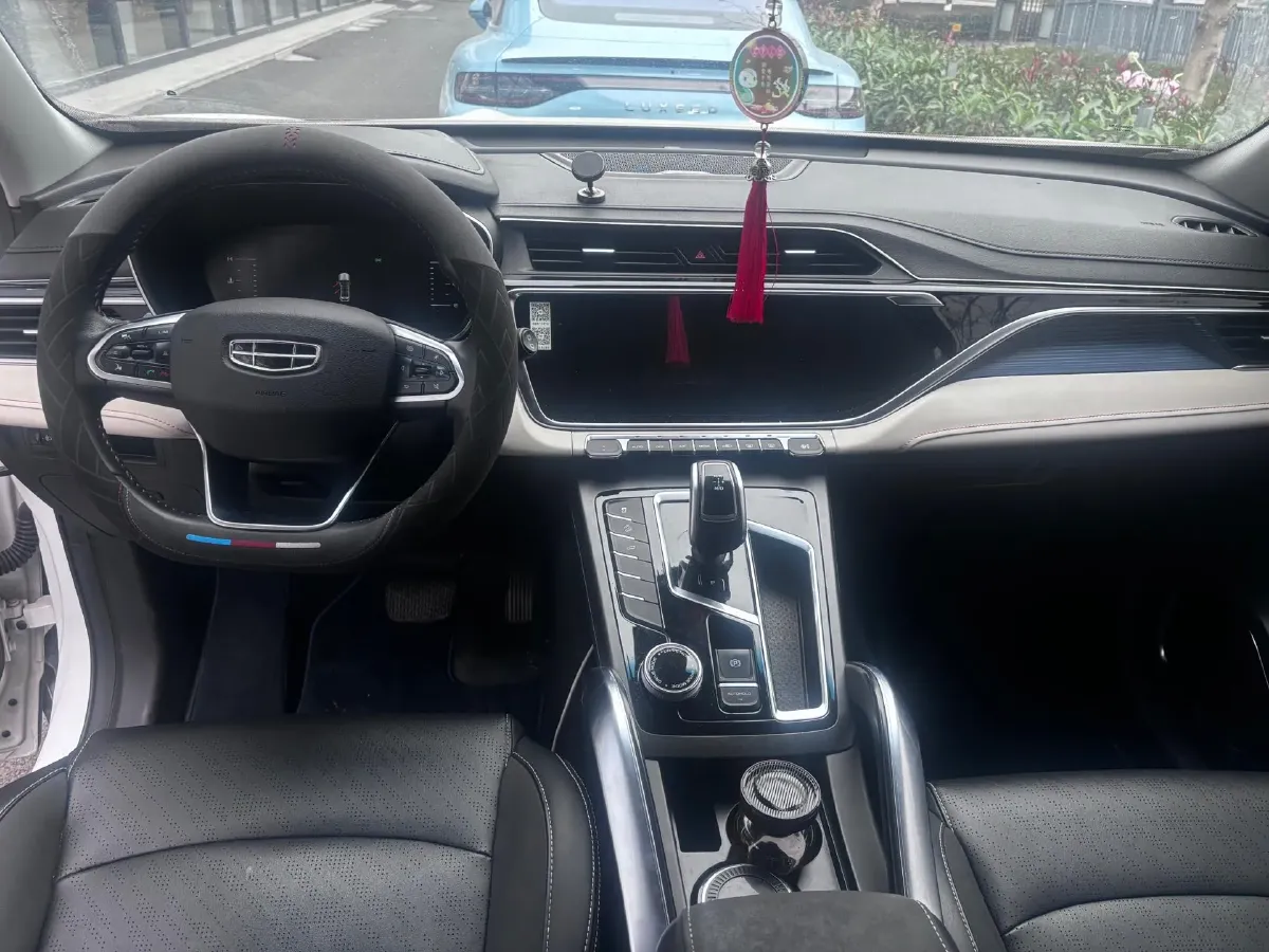 2022 Geely Azkarra 1.8T 184HP L4 7DCT,autocango,china used car exporter,china ev exporter,chinese used car exporter,chinese used ev exporter