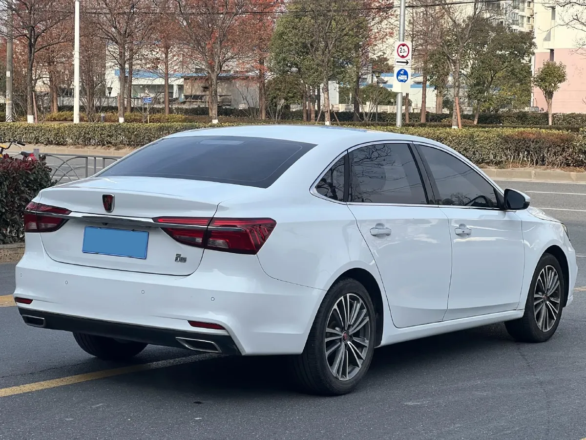2020 Roewe i6 1.6L 125HP L4 CVT,autocango,china used car exporter,china ev exporter,chinese used car exporter,chinese used ev exporter