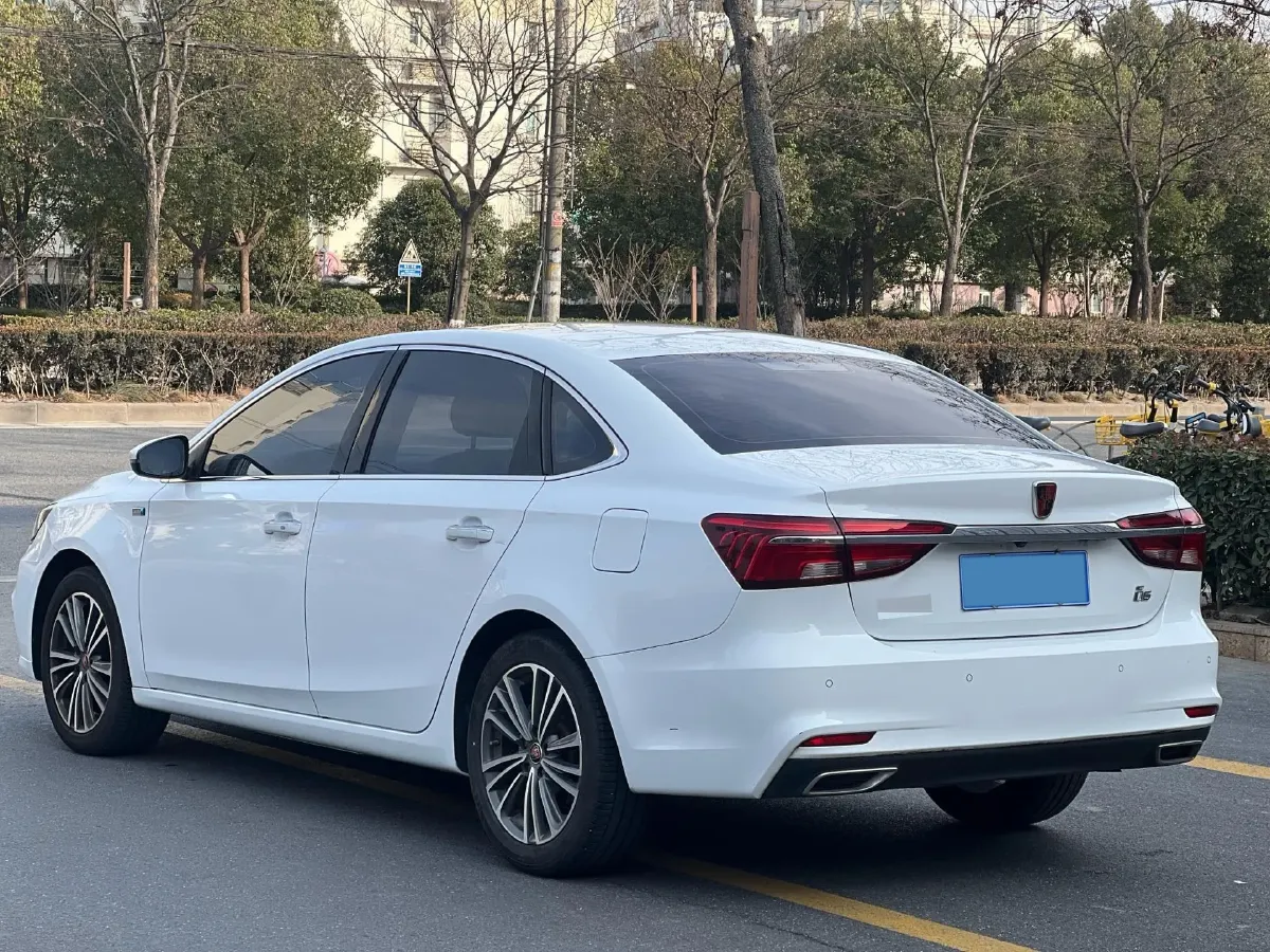 2020 Roewe i6 1.6L 125HP L4 CVT,autocango,china used car exporter,china ev exporter,chinese used car exporter,chinese used ev exporter