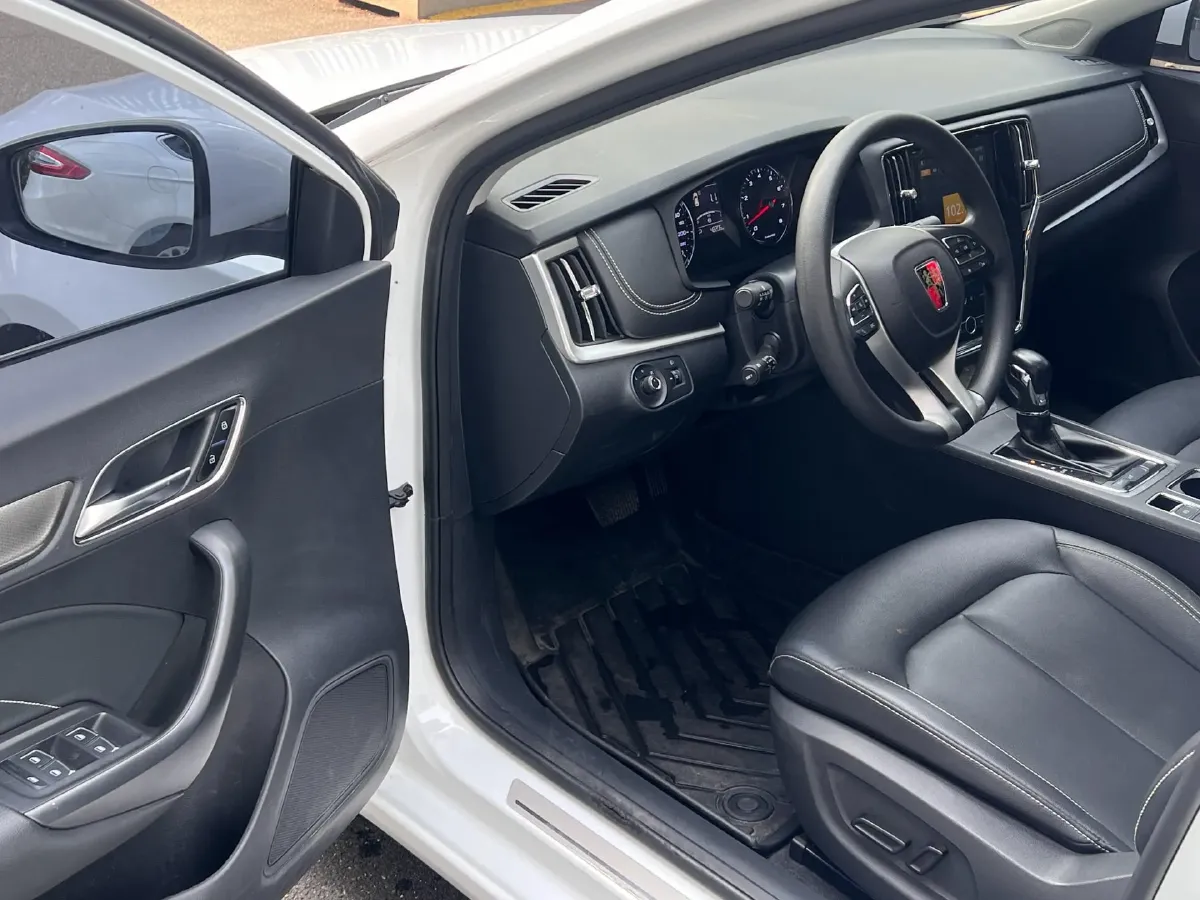 2020 Roewe i6 1.6L 125HP L4 CVT,autocango,china used car exporter,china ev exporter,chinese used car exporter,chinese used ev exporter