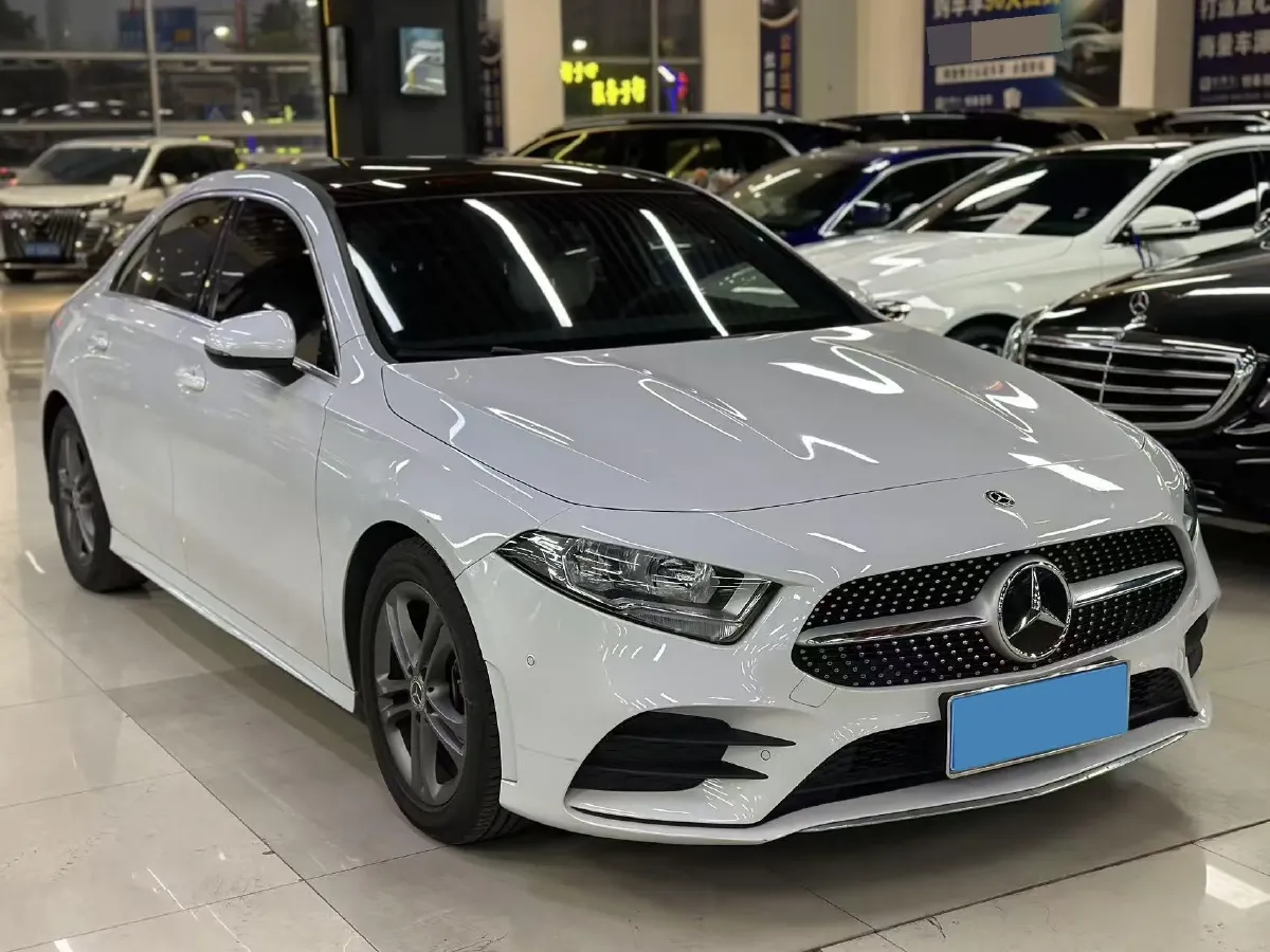 2020 Mercedes-Benz A Class 1.3T 136HP L4 7DCT,autocango,china used car exporter,china ev exporter,chinese used car exporter,chinese used ev exporter