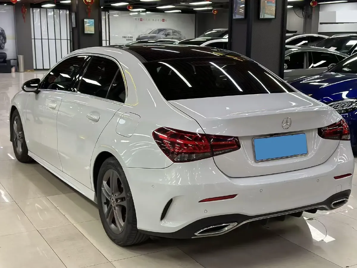 2020 Mercedes-Benz A Class 1.3T 136HP L4 7DCT,autocango,china used car exporter,china ev exporter,chinese used car exporter,chinese used ev exporter