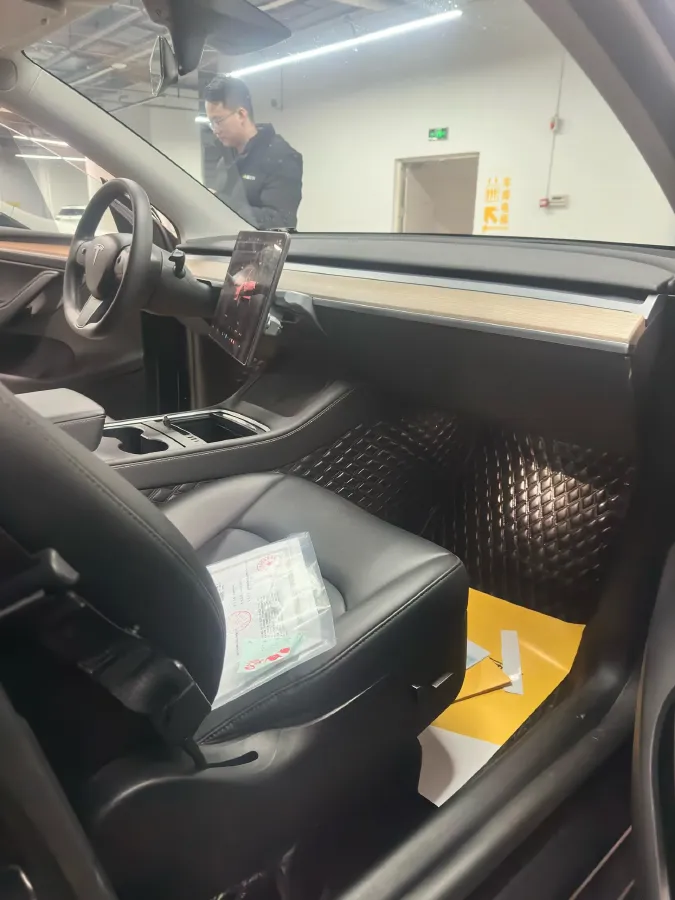 2022 Tesla Model Y BEV 60KWH,autocango,china used car exporter,china ev exporter,chinese used car exporter,chinese used ev exporter