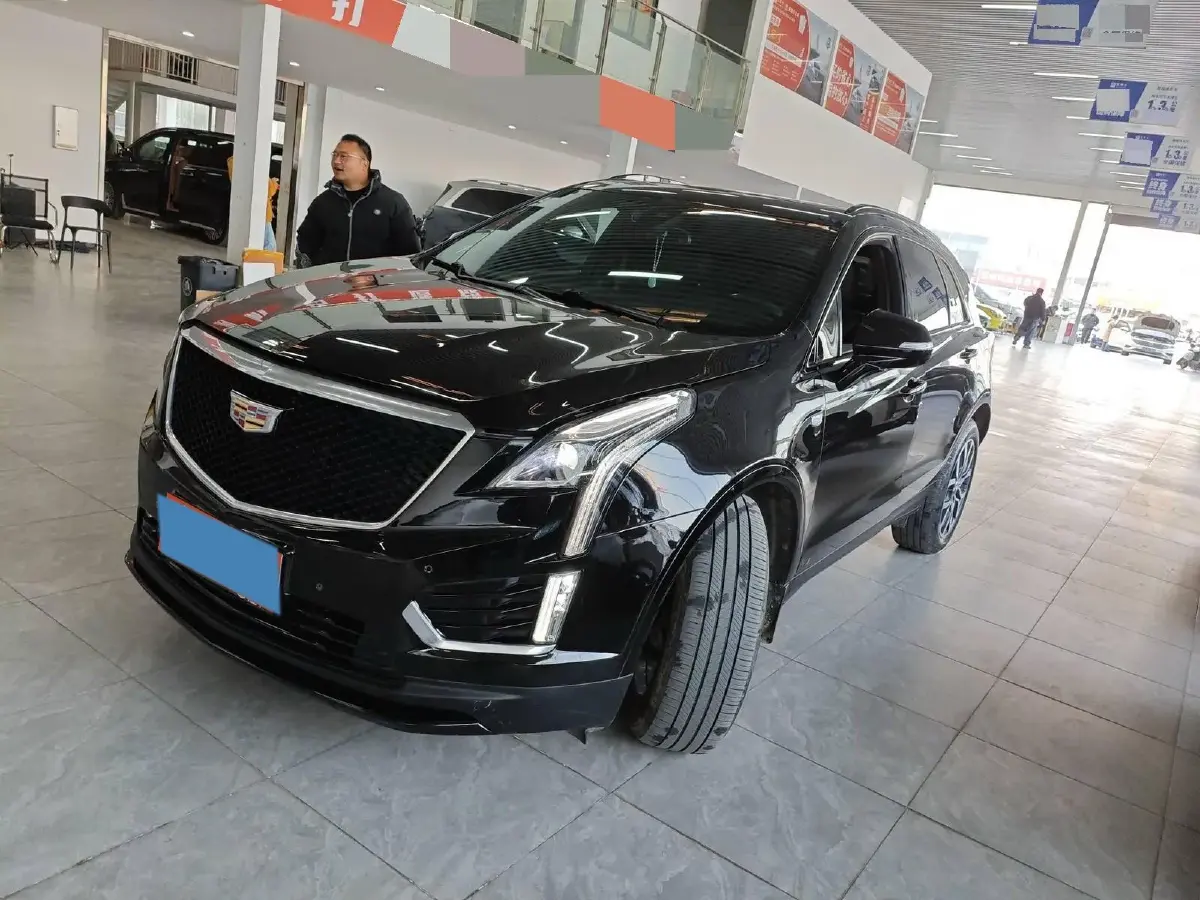 2022 Cadillac XT5 2.0T 237HP L4 9AT
