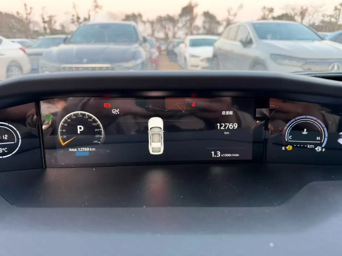 2024 ChangAn UNI-V 1.5T 188HP L4 7DCT,autocango,china used car exporter,china ev exporter,chinese used car exporter,chinese used ev exporter