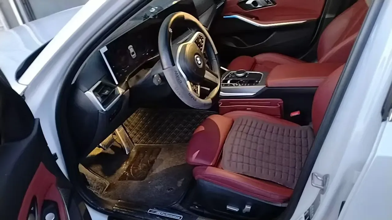 2024 BMW i3 BEV 70KWH,autocango,china used car exporter,china ev exporter,chinese used car exporter,chinese used ev exporter