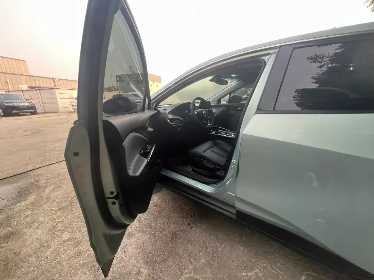 2022 Buick Velite 6 1.5L 102HP L4 E-CVT PHEV 9.5KWH,autocango,china used car exporter,china ev exporter,chinese used car exporter,chinese used ev exporter