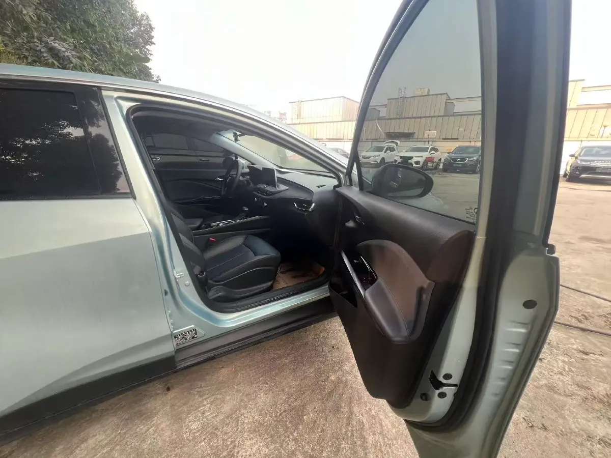 2022 Buick Velite 6 1.5L 102HP L4 E-CVT PHEV 9.5KWH,autocango,china used car exporter,china ev exporter,chinese used car exporter,chinese used ev exporter