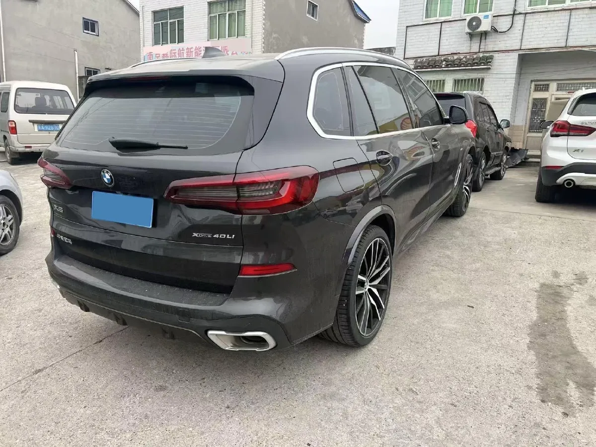 2022 BMW X5 3.0T 333HP L6 8AT,autocango,china used car exporter,china ev exporter,chinese used car exporter,chinese used ev exporter