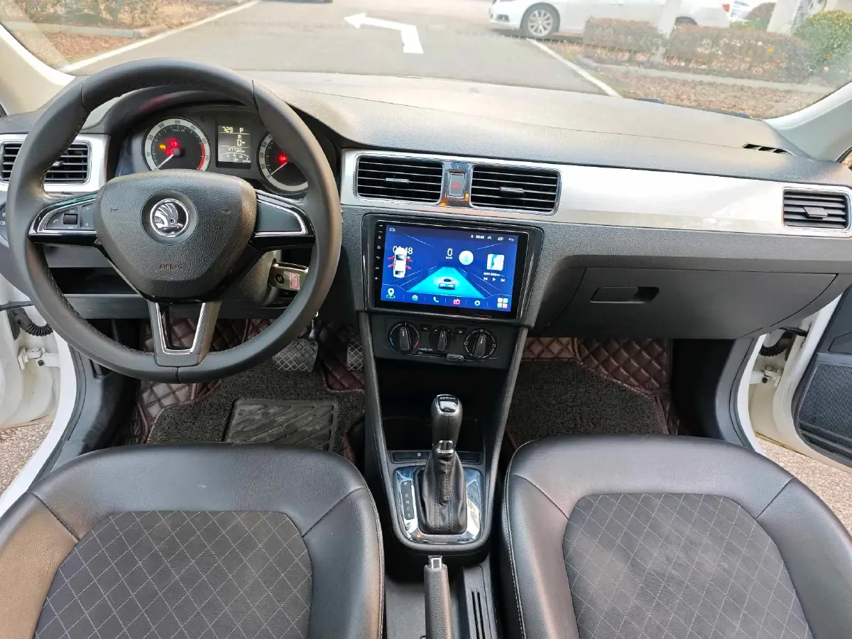 2019 SWM G01 1.5T 156HP L4 6AT,autocango,china used car exporter,china ev exporter,chinese used car exporter,chinese used ev exporter