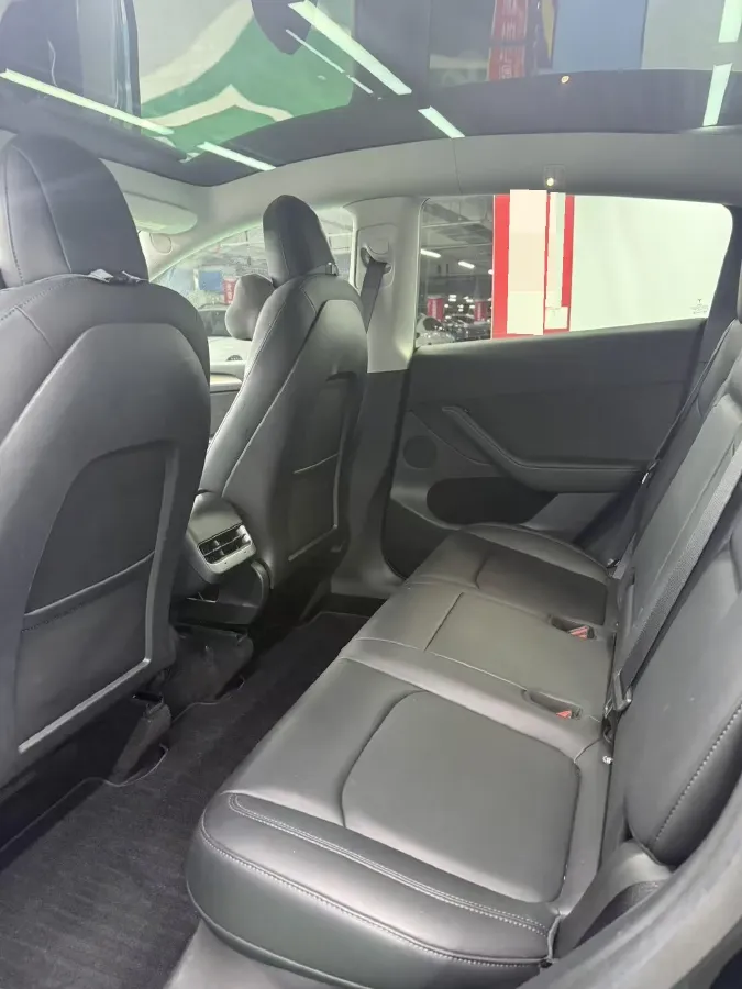 2022 Tesla Model Y BEV 60KWH,autocango,china used car exporter,china ev exporter,chinese used car exporter,chinese used ev exporter