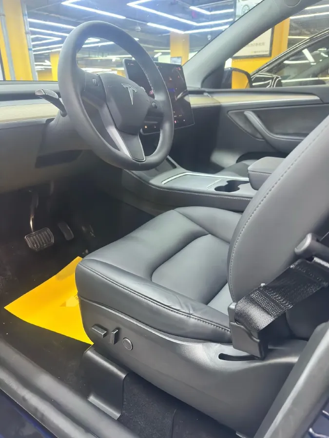 2022 Tesla Model Y BEV 60KWH,autocango,china used car exporter,china ev exporter,chinese used car exporter,chinese used ev exporter