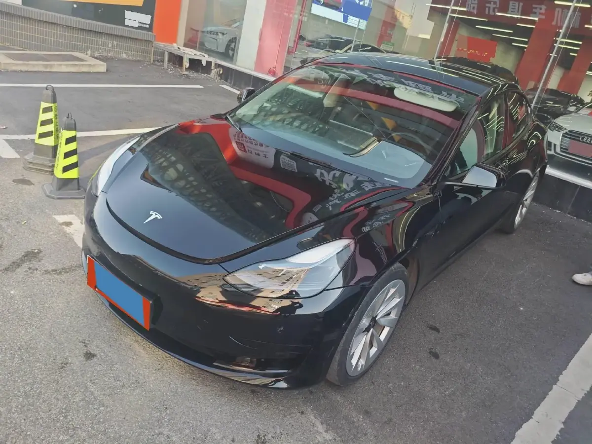 2022 Tesla Model 3 BEV 60KWH