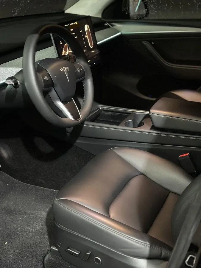 2024 Iveco OuSheng BEV 77.28KWH,autocango,china used car exporter,china ev exporter,chinese used car exporter,chinese used ev exporter