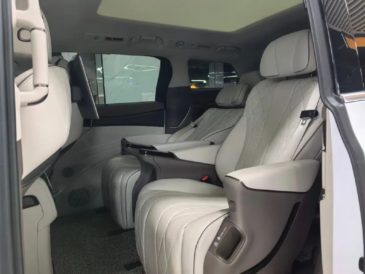 2022 Honda Odyssey 2.0L 146HP L4 E-CVT Hybrid,autocango,china used car exporter,china ev exporter,chinese used car exporter,chinese used ev exporter
